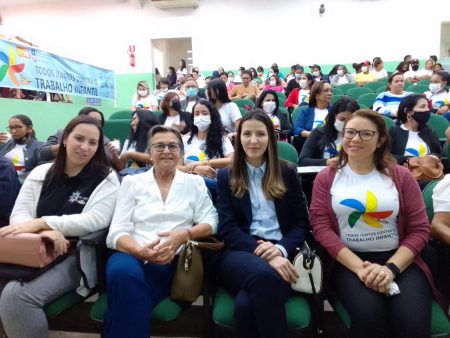 A Prefeitura e Assistência Social realizaram o 1º Fórum Municipal de Enfrentamento ao Trabalho Infantil