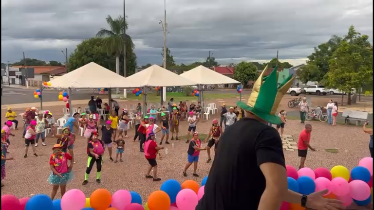 Terceira Idade Celebra o “Grito de Carnaval” com Alegria e Muita Disposição em Barra do Bugres