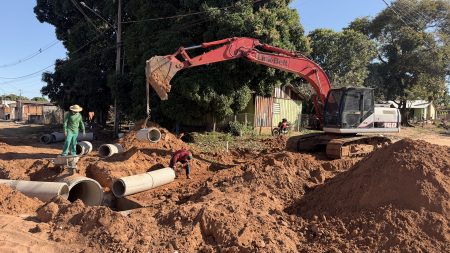 Prefeitura de Barra do Bugres Avança com Obras de Infraestrutura e Inicia Manilhamento na Rua Brilhante