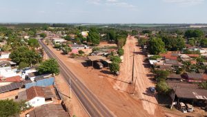 Distrito de Assari recebe força-tarefa de limpeza e cascalhamento nas ruas